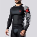 Czarny Rashguard Męski z napisem Perfect Machine