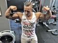 Biały tank top męski Trening Czyni Mistrza